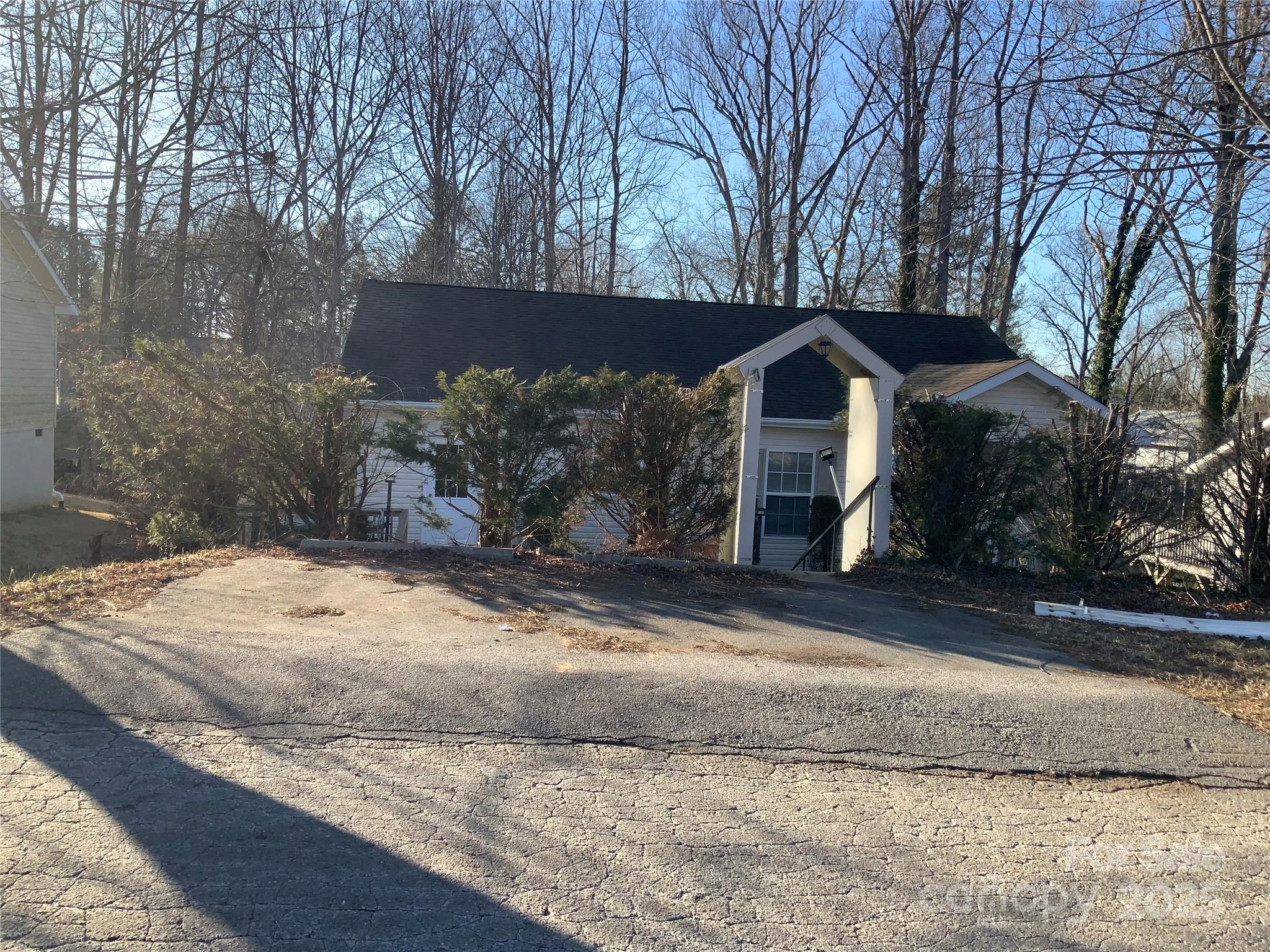 7 CHAPEL PARK Place