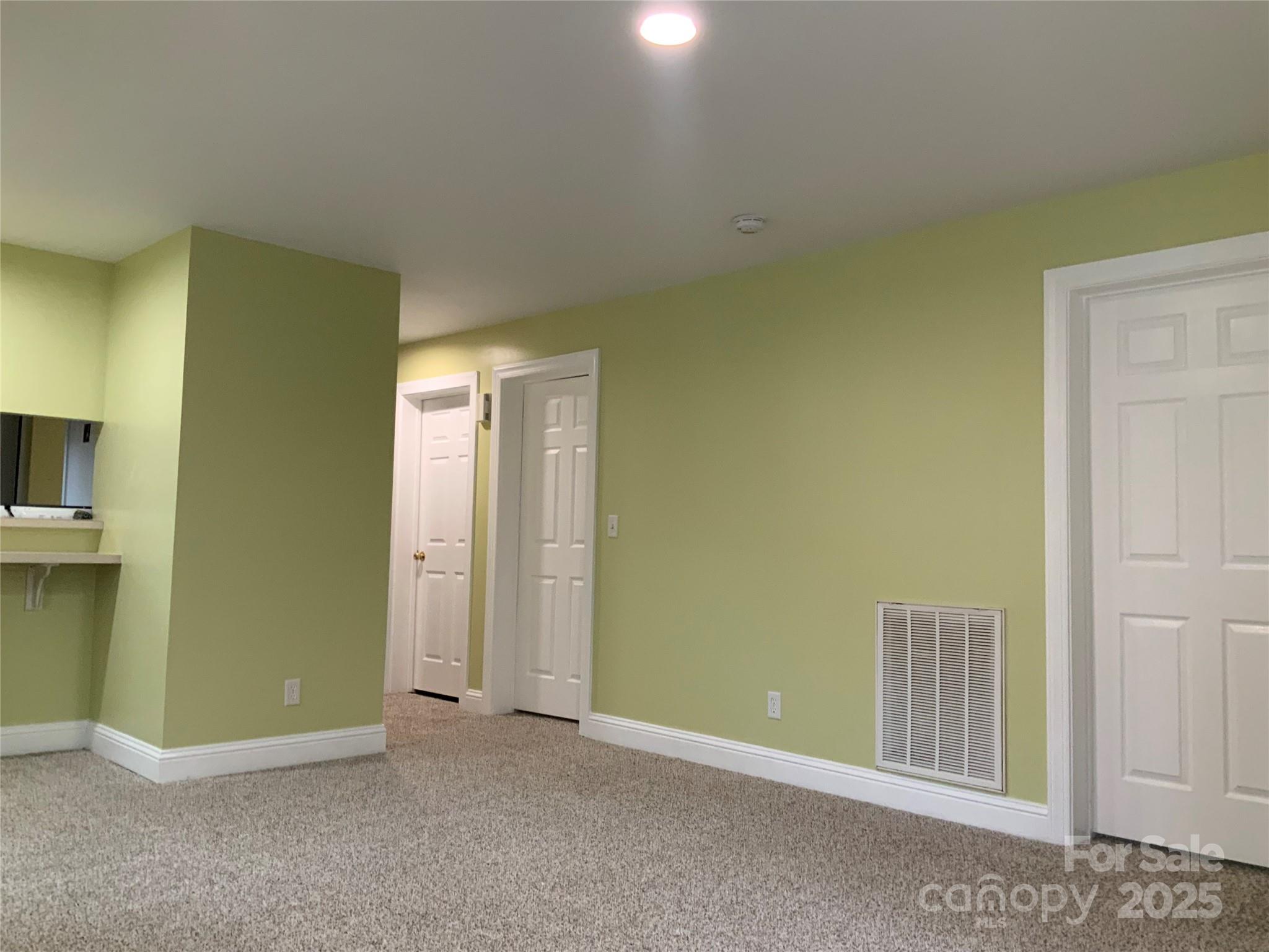7 CHAPEL PARK Place