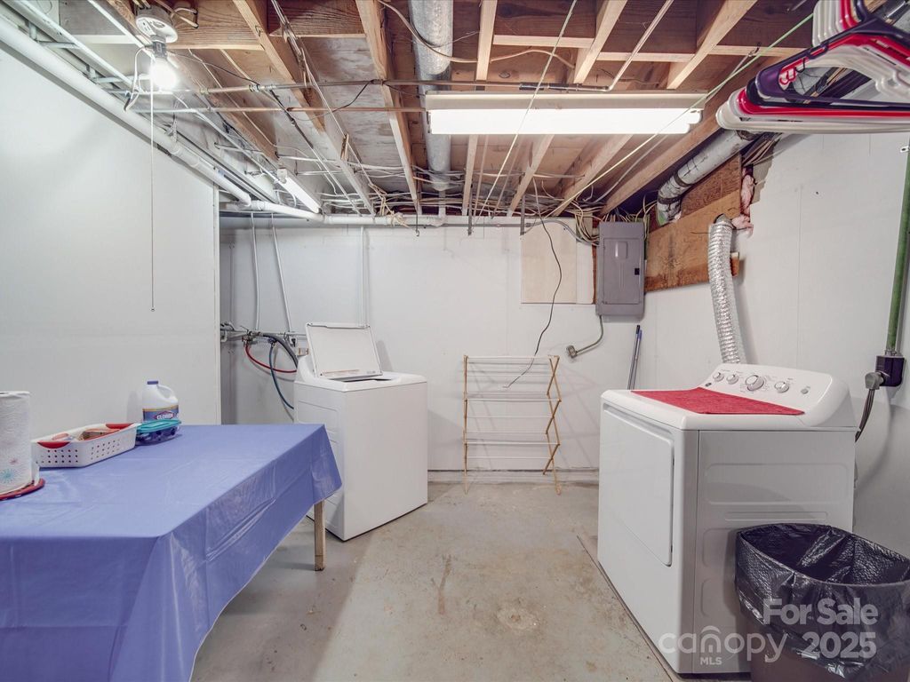 listing image 44