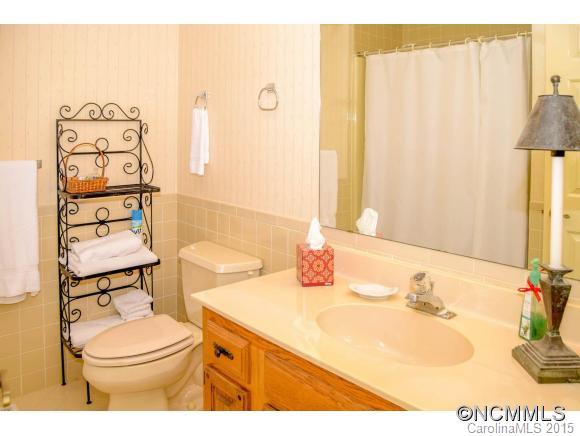 Fleetwood Plaza - Residential