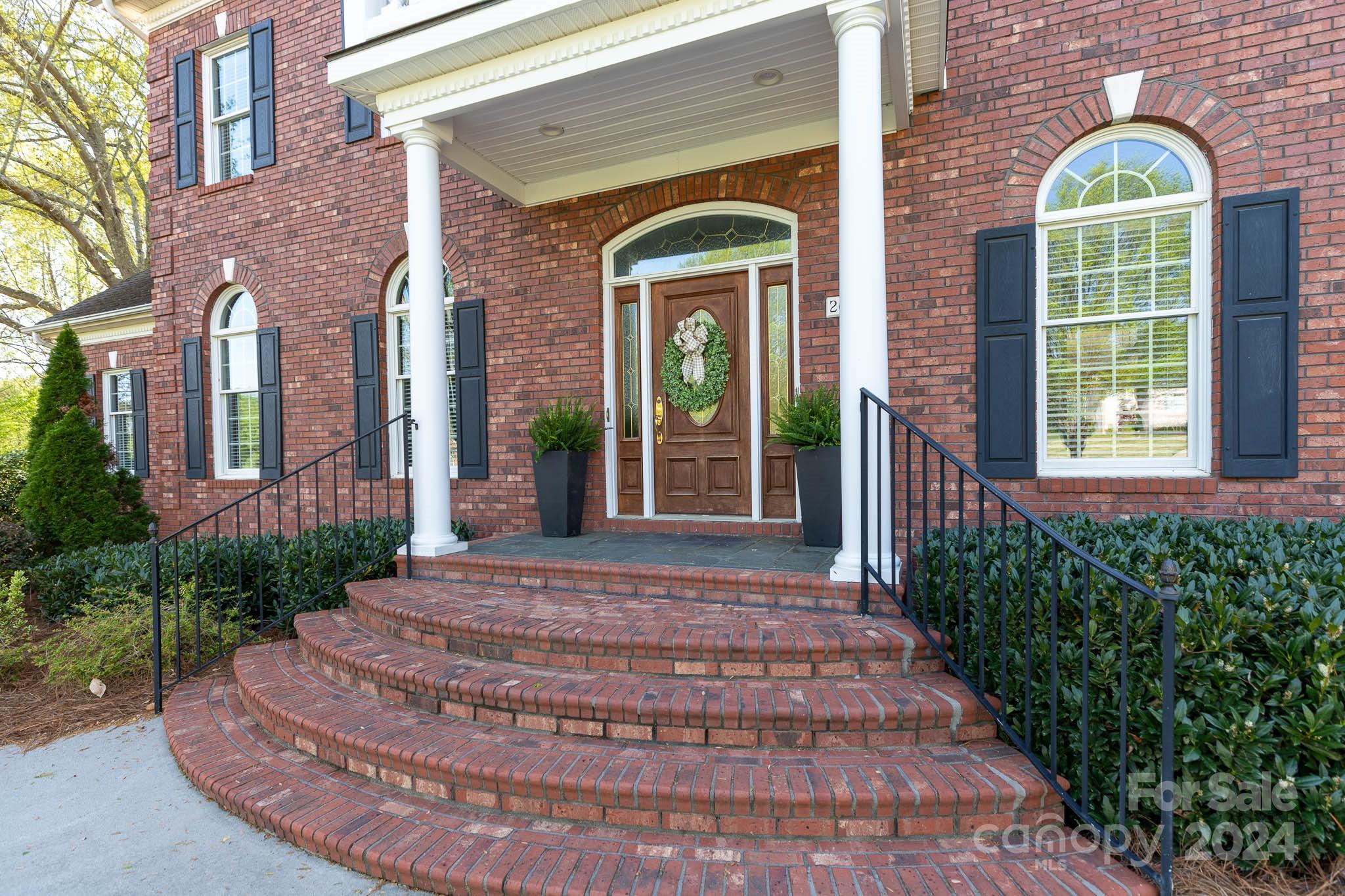 HARLINSDALE - Residential