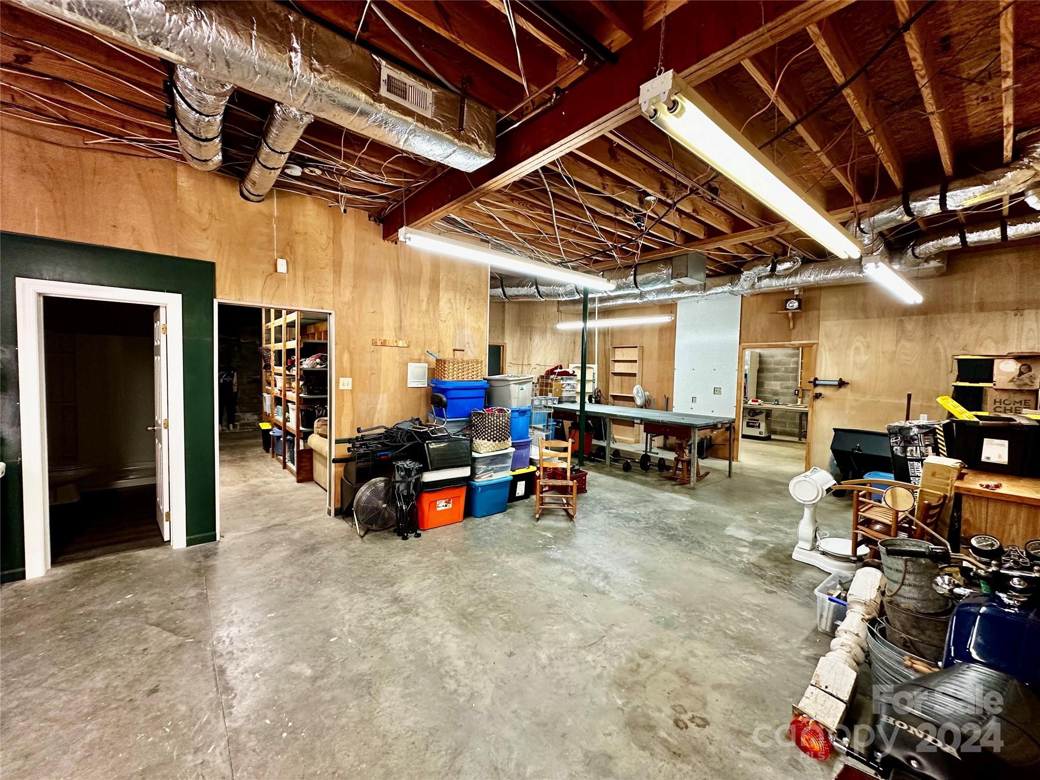 HARLINSDALE - Residential