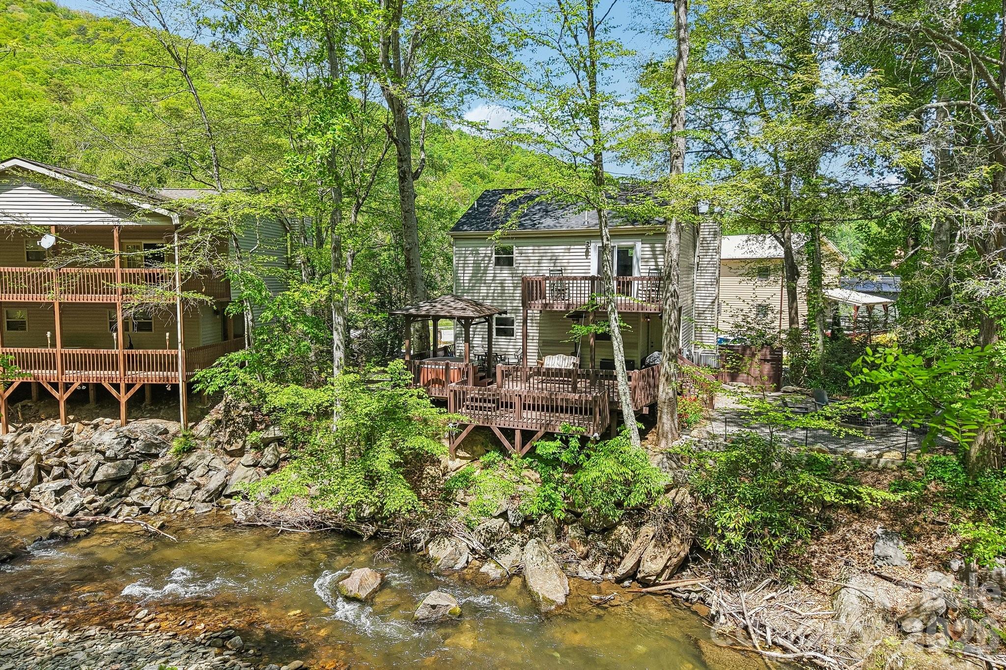 River Wind - Residential