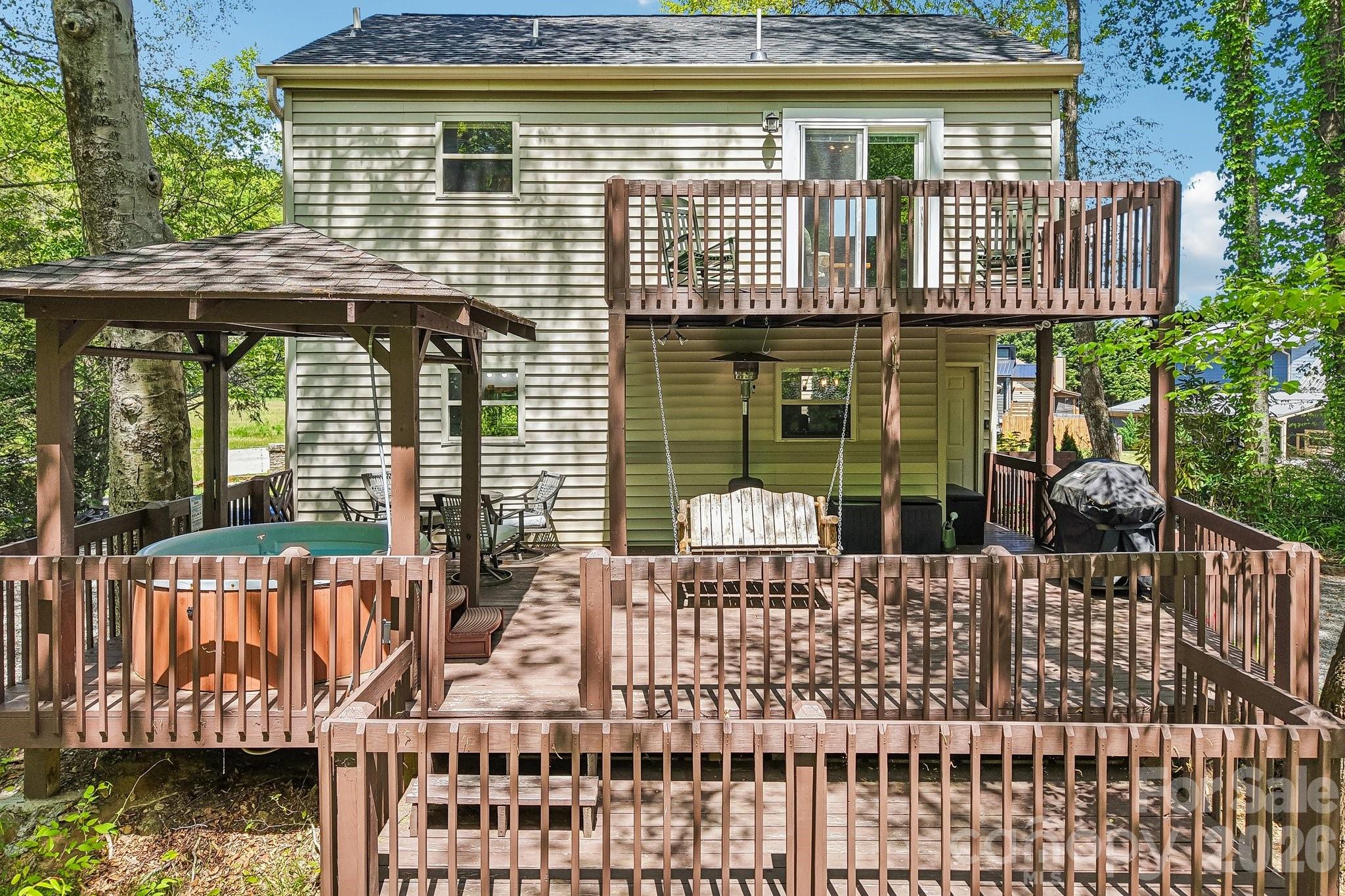 River Wind - Residential