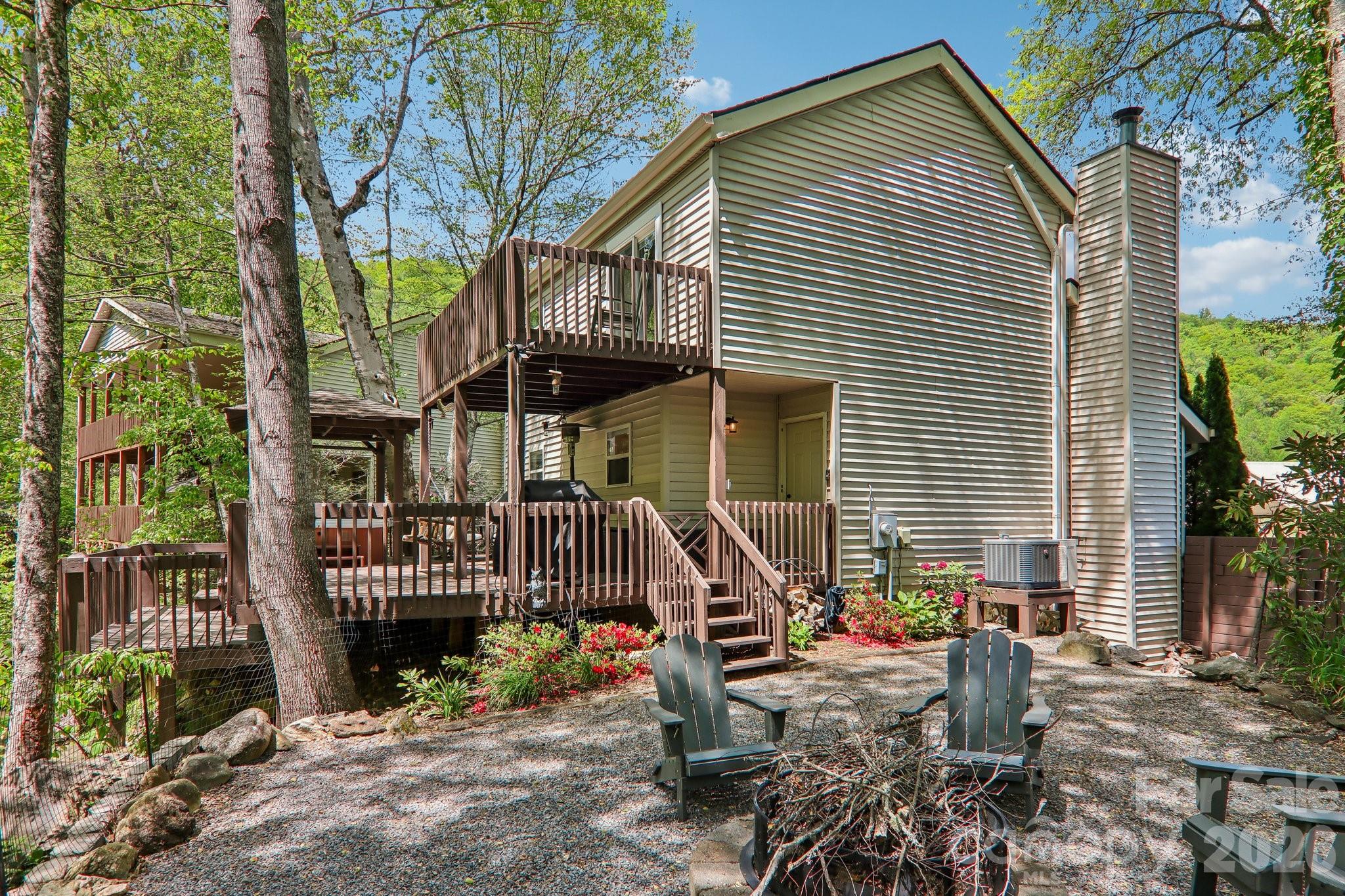River Wind - Residential