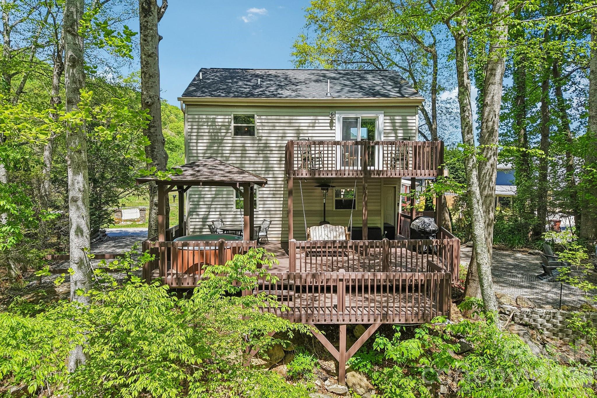 River Wind - Residential