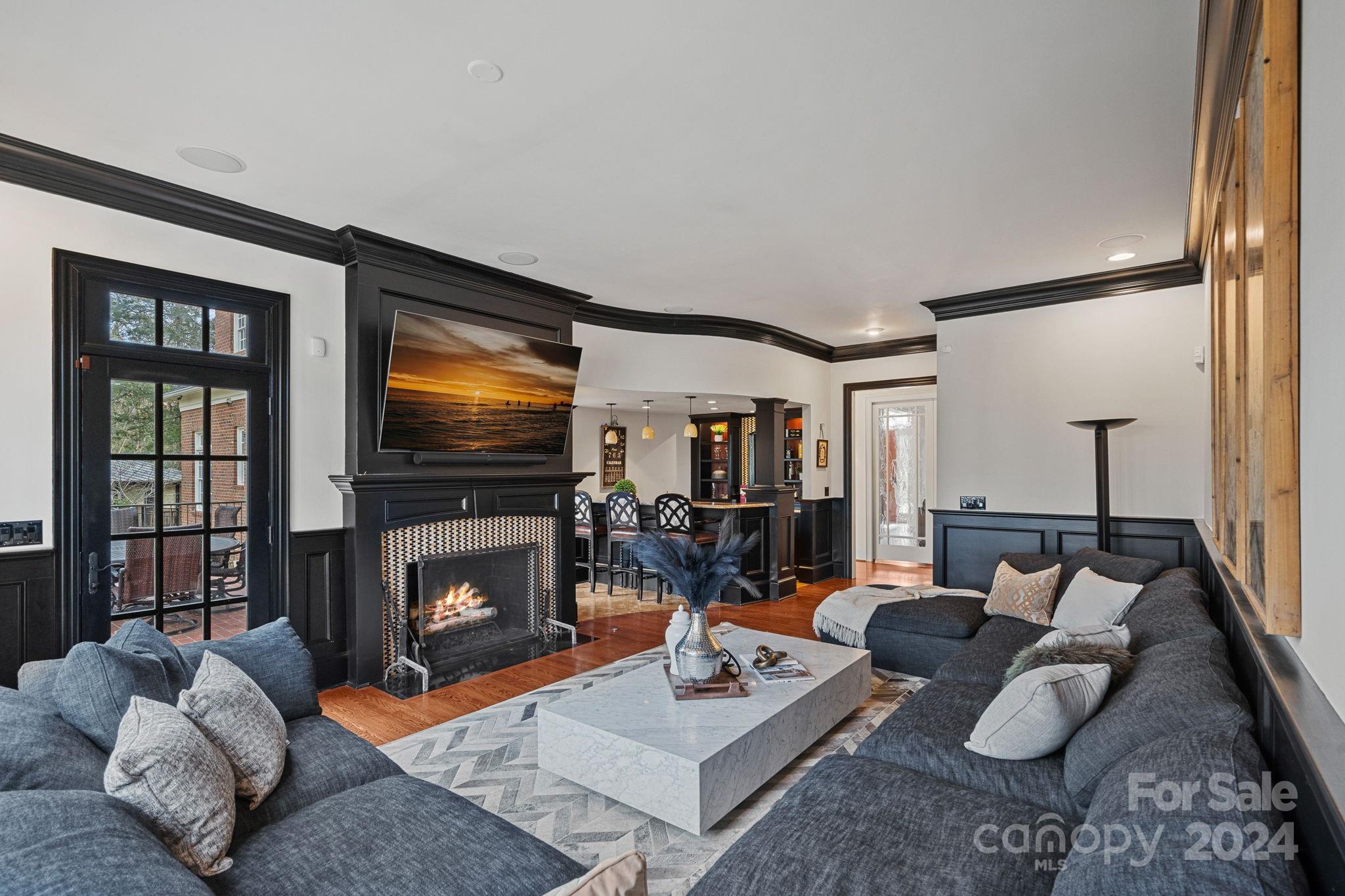 English Gardens - Residential