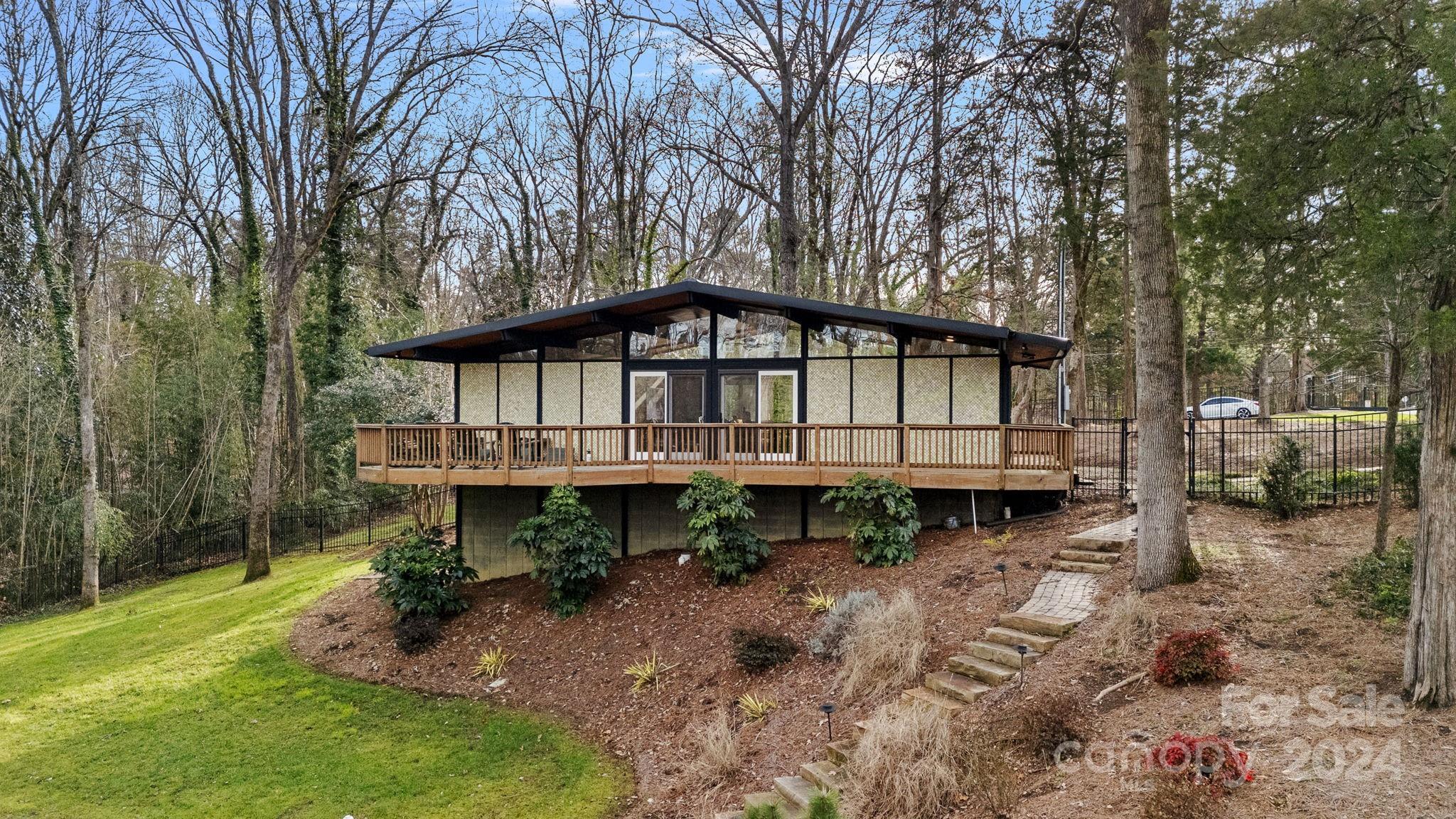 English Gardens - Residential