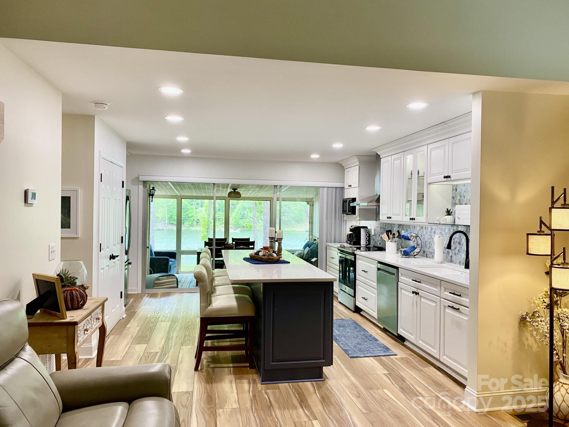 118 W Lake Drive N 205
