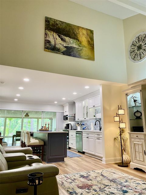 118 W Lake Drive N 205 Lake Lure NC 28746
