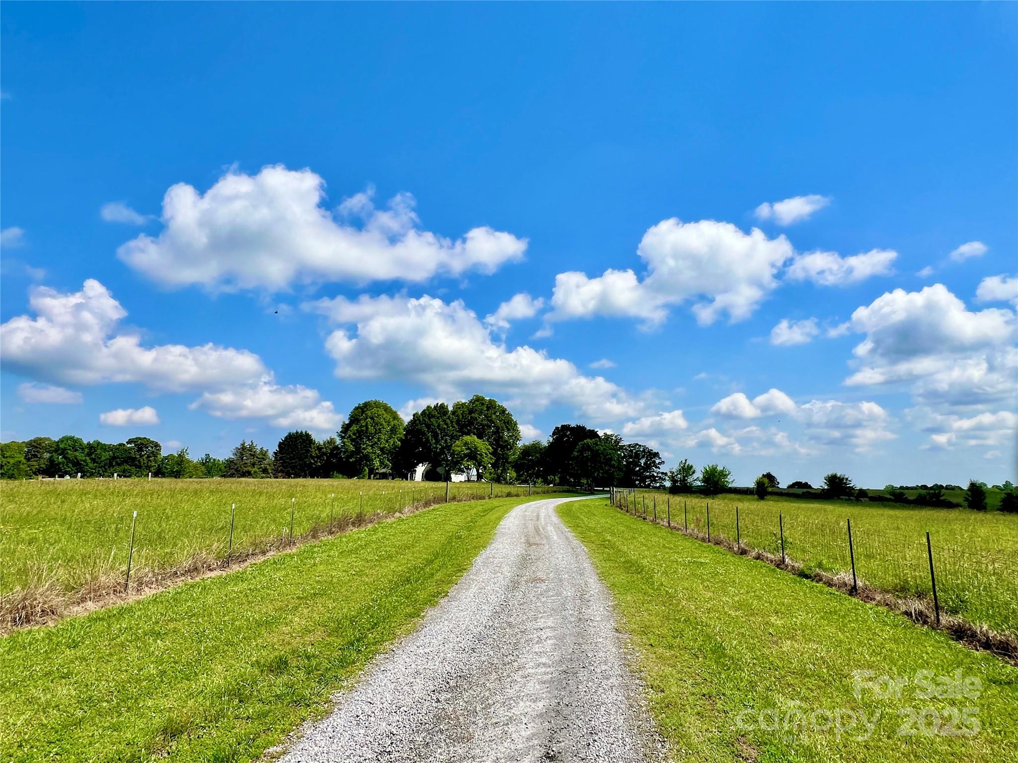 333 Lambs Grill Road