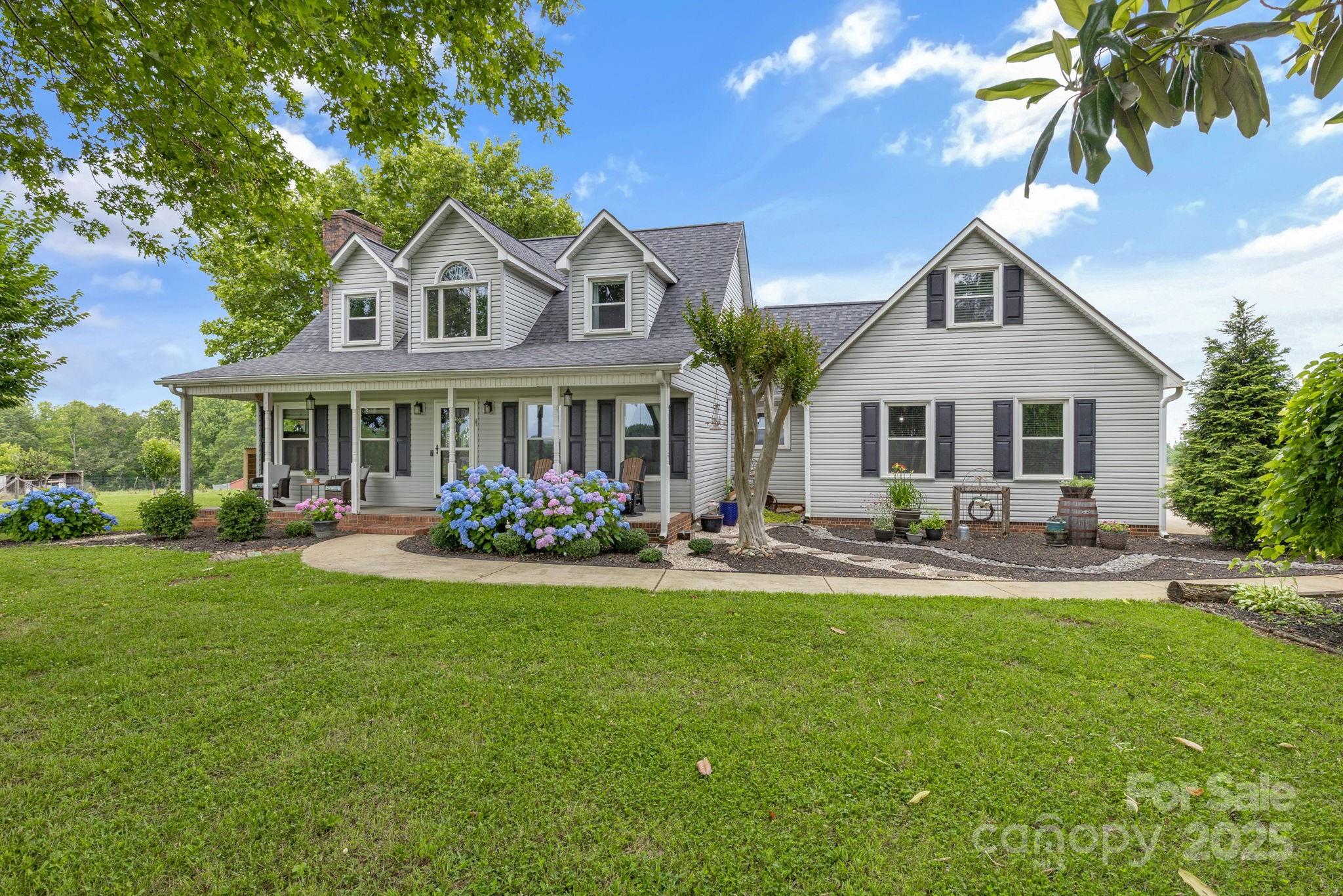 333 Lambs Grill Road