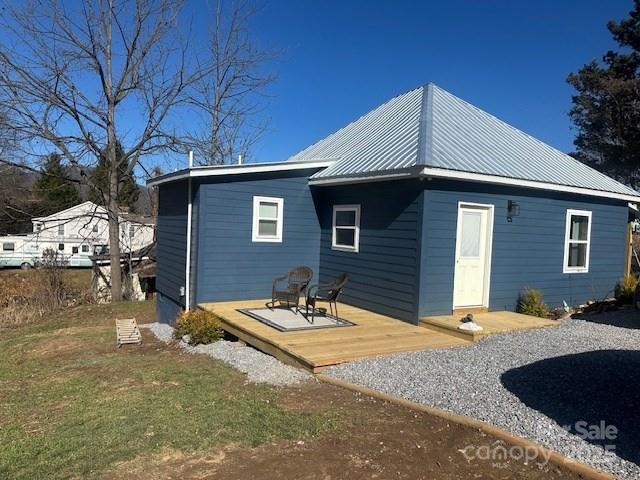 1224 Phillipsville Loop