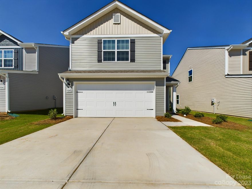 Brand new 3 bedroom , 2.5 bath home available for rent in charlotte. A gorgeous kitchen with tons of counter space and a breakfast bar overlook the dining area. stainless steel appliances, granite countertops, The master suite is a highlight of this home. The master bathroom includes a spacious vanity and a shower. Enjoy the benefit of a 2 car garage!
This Creedmore Hills community conveniently located in northwest Charlotte off I-485 Exit 12 & Hwy 27. Community features include sidewalks throughout and a community park. You will be minutes from U.S. National Whitewater, Berewick Commons, Charlotte Premium Outlets, Carowinds, Charlotte Douglas Airport, and Uptown!