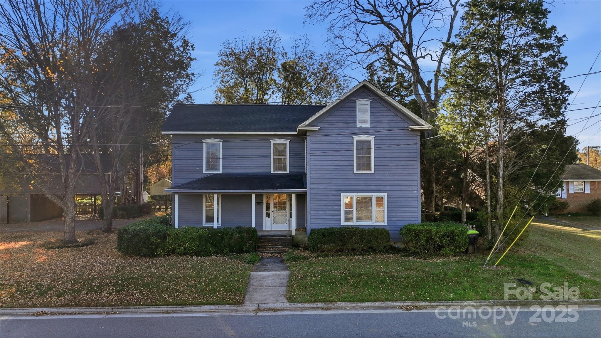 114 N Harris Street N