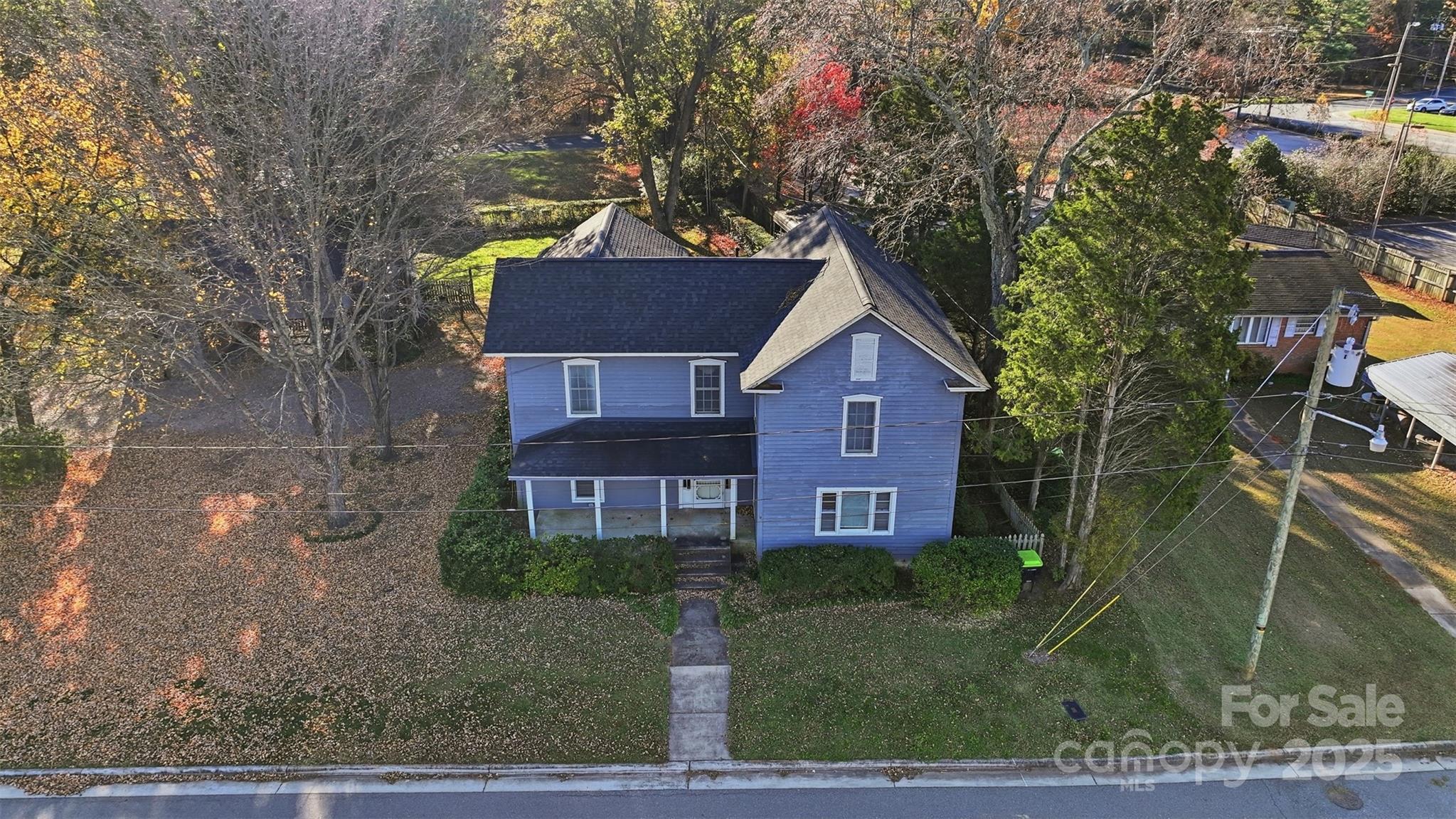 114 N Harris Street N