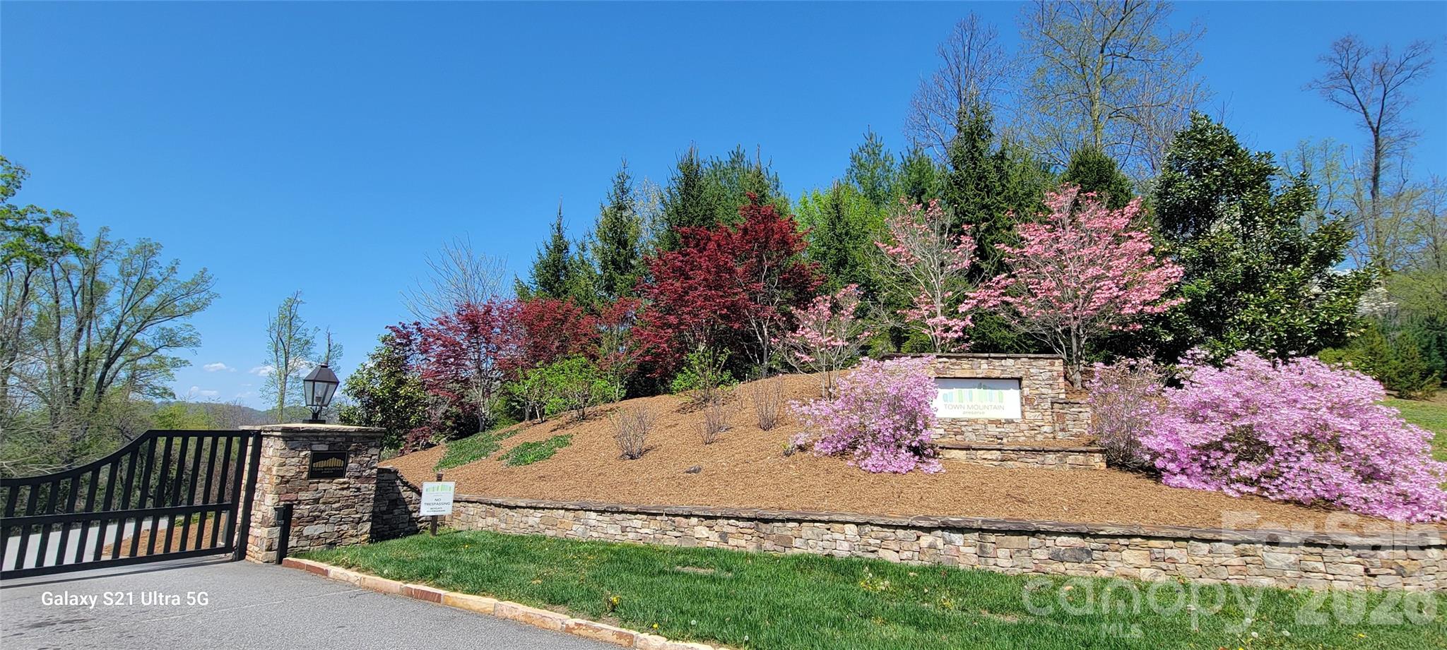 Town Mountain Preserve - Land