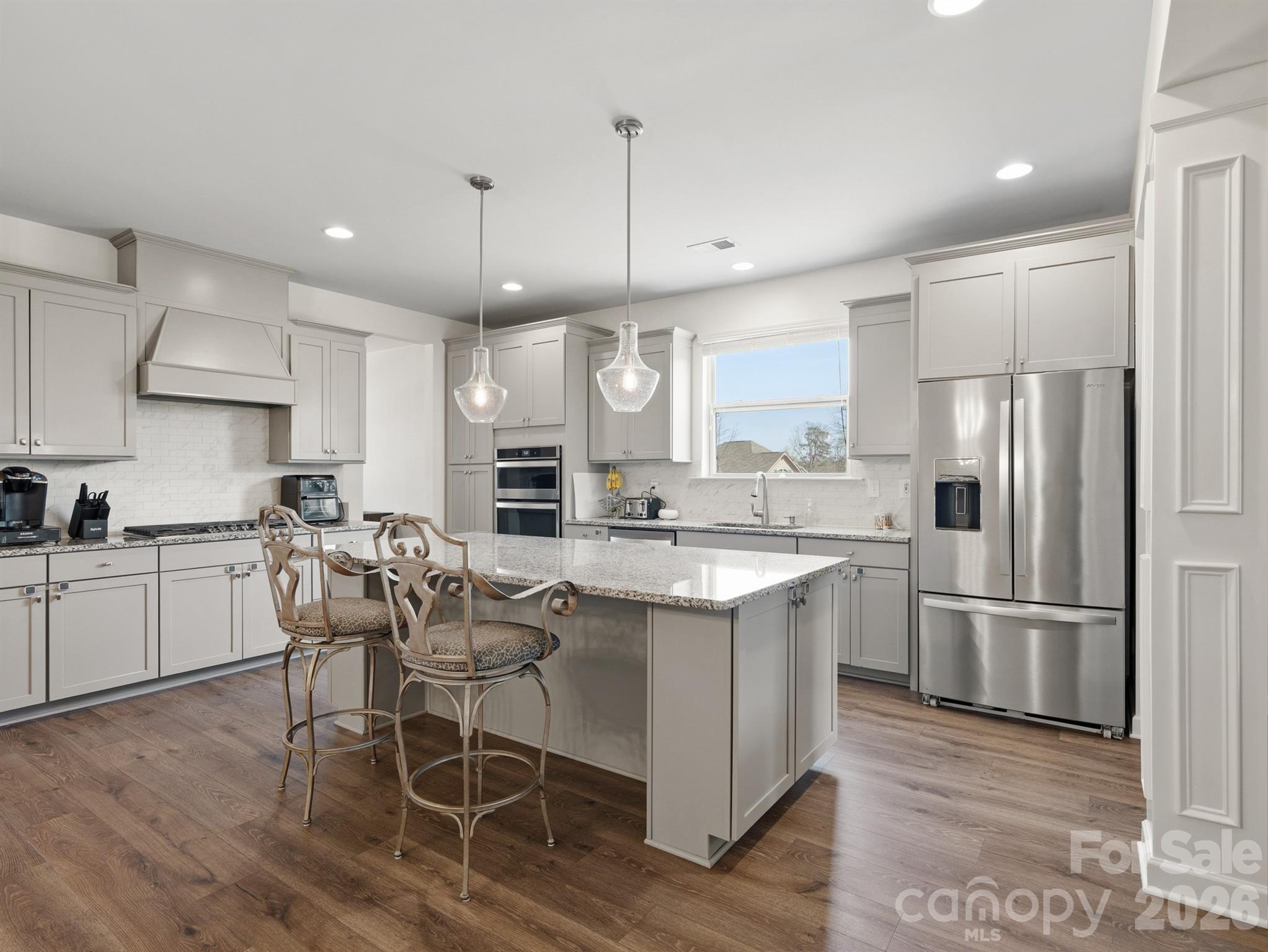 Lake Crest - Residential