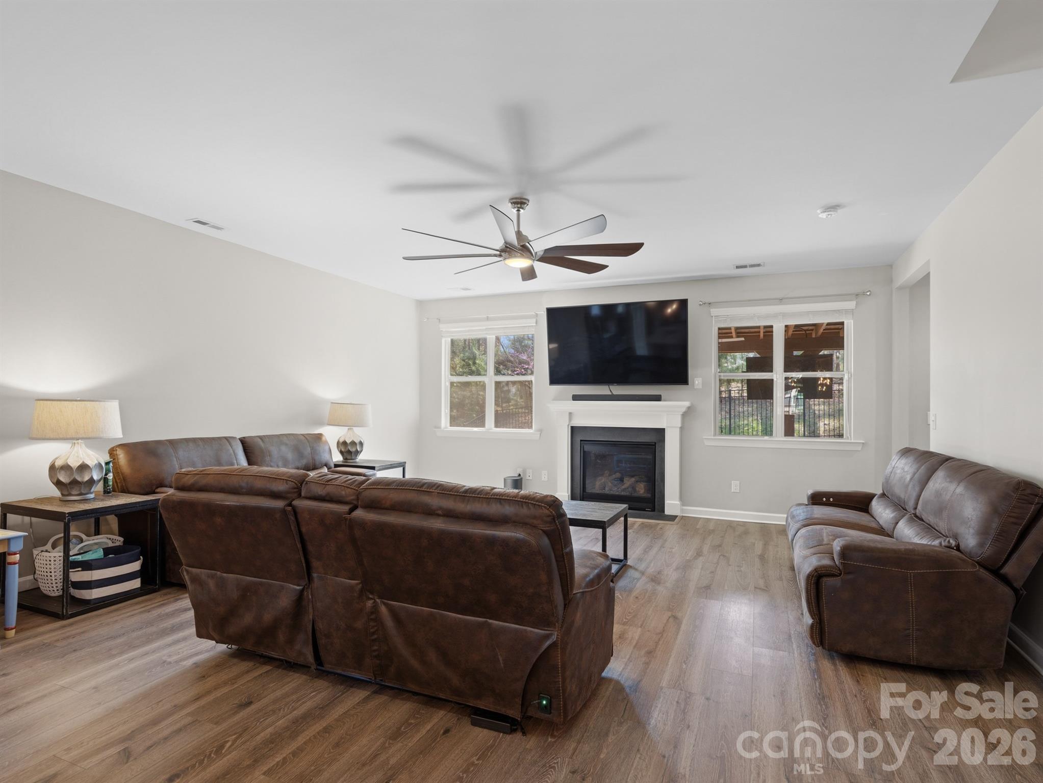 Lake Crest - Residential