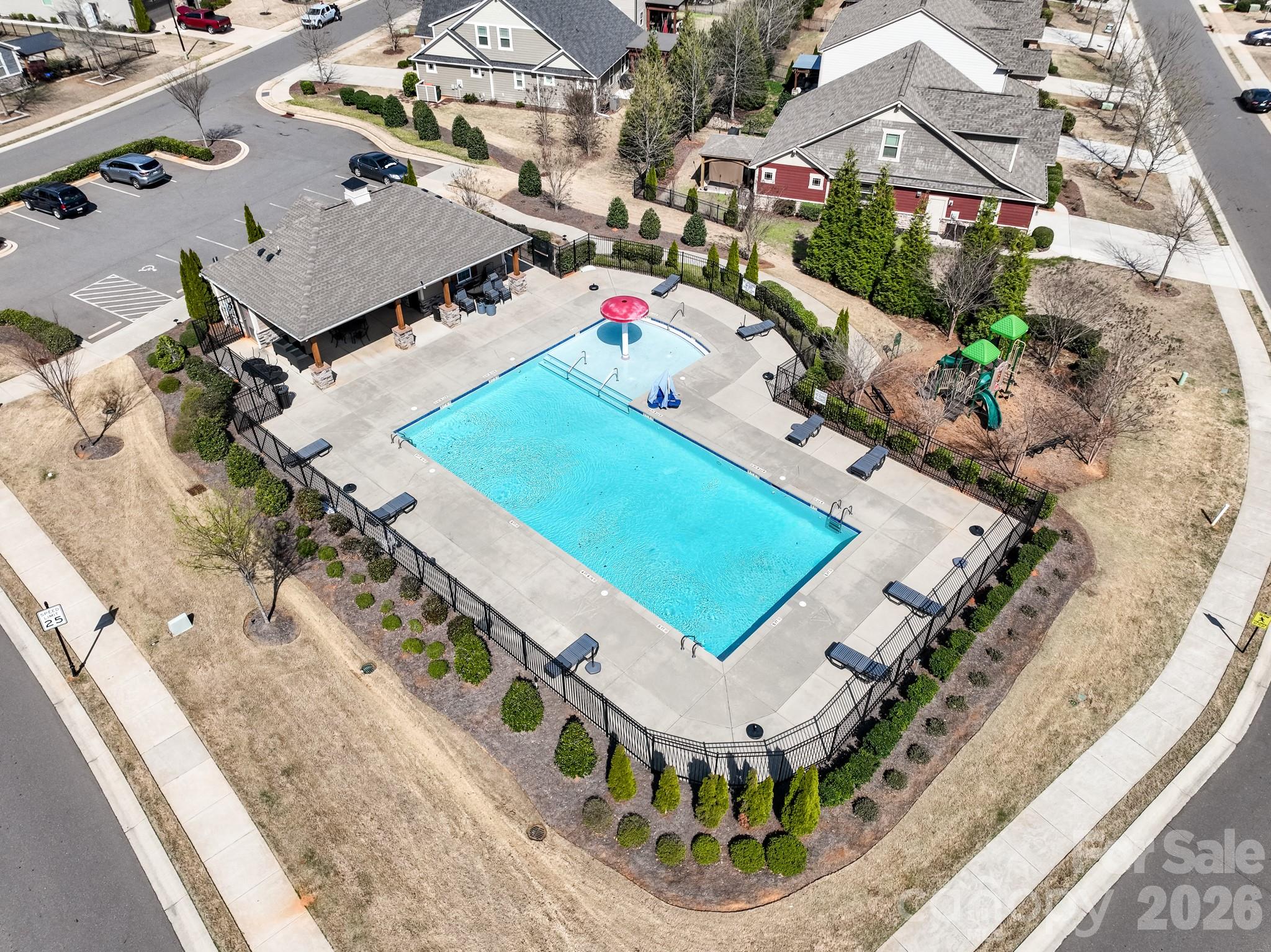 Lake Crest - Residential