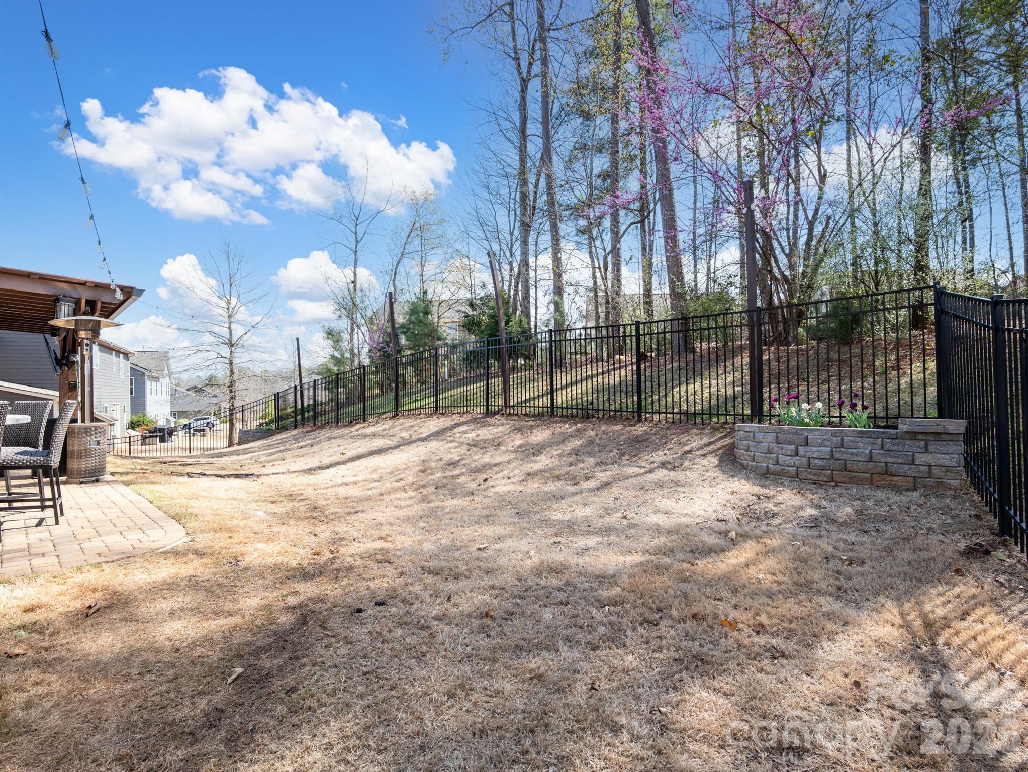 Lake Crest - Residential