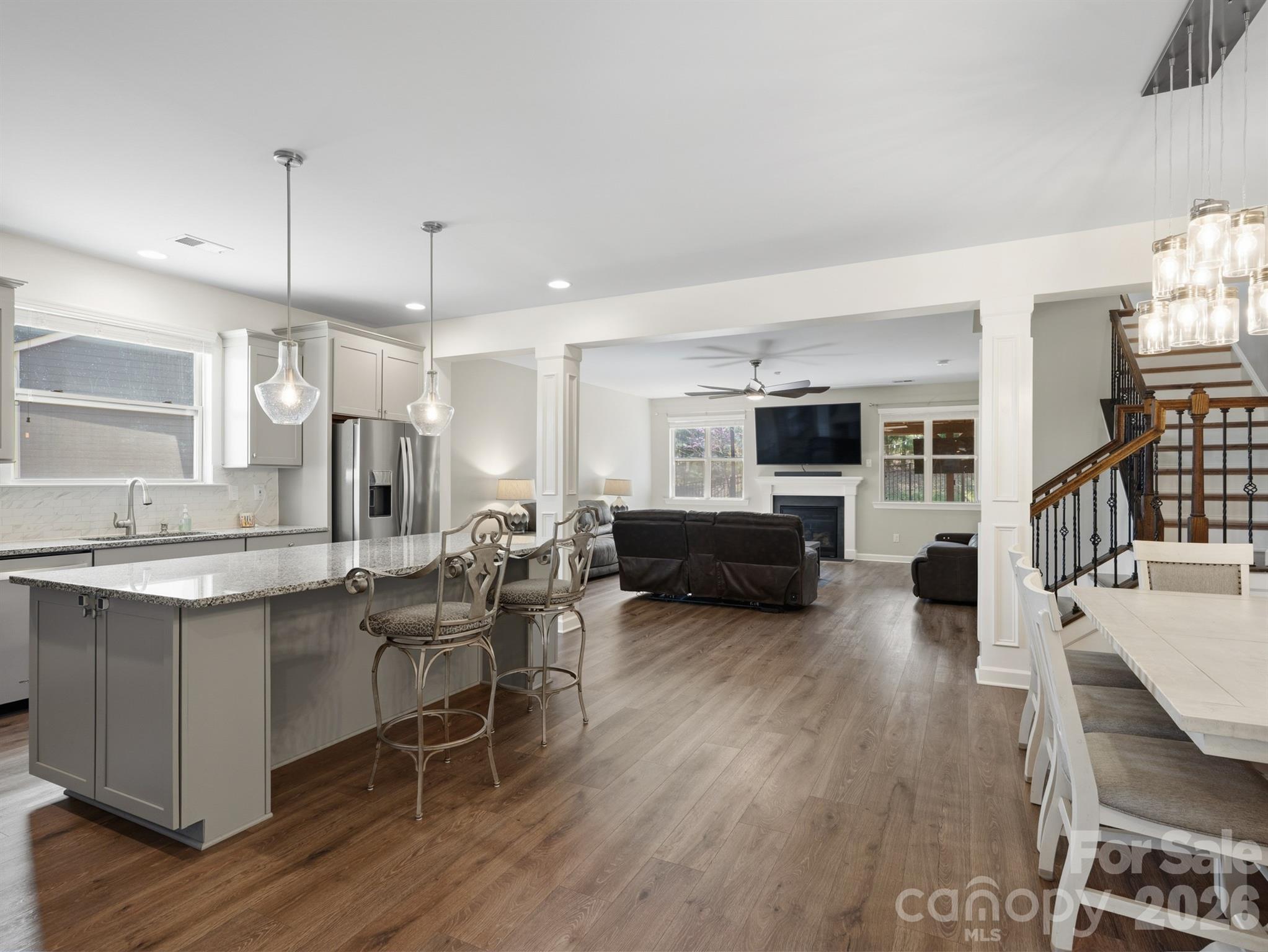 Lake Crest - Residential