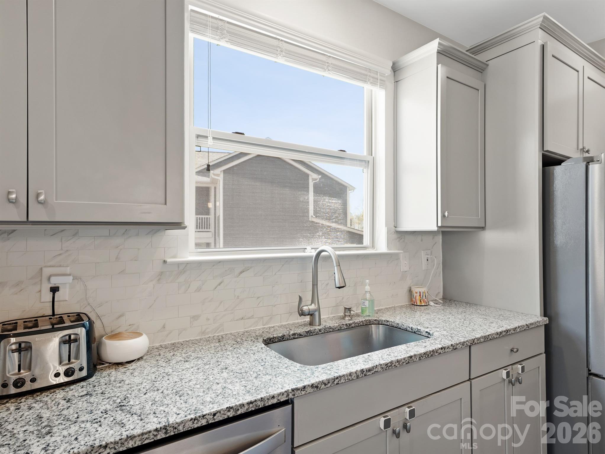 Lake Crest - Residential