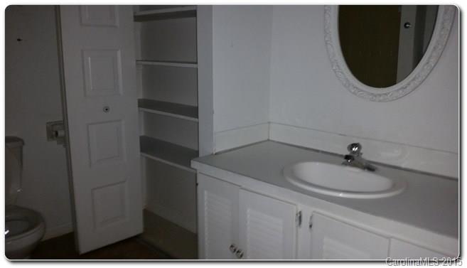 Twelve Oaks - Residential