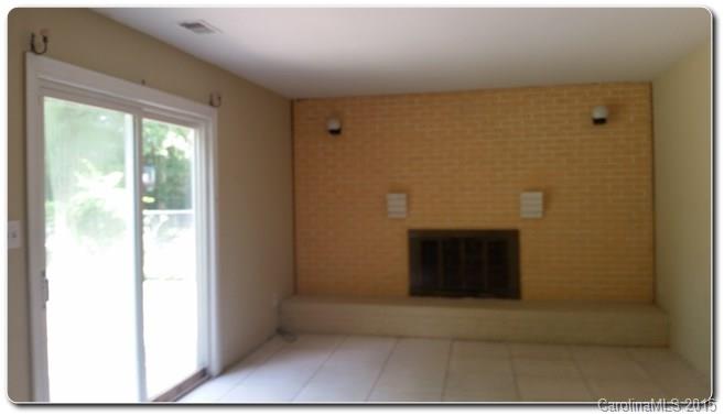 Twelve Oaks - Residential