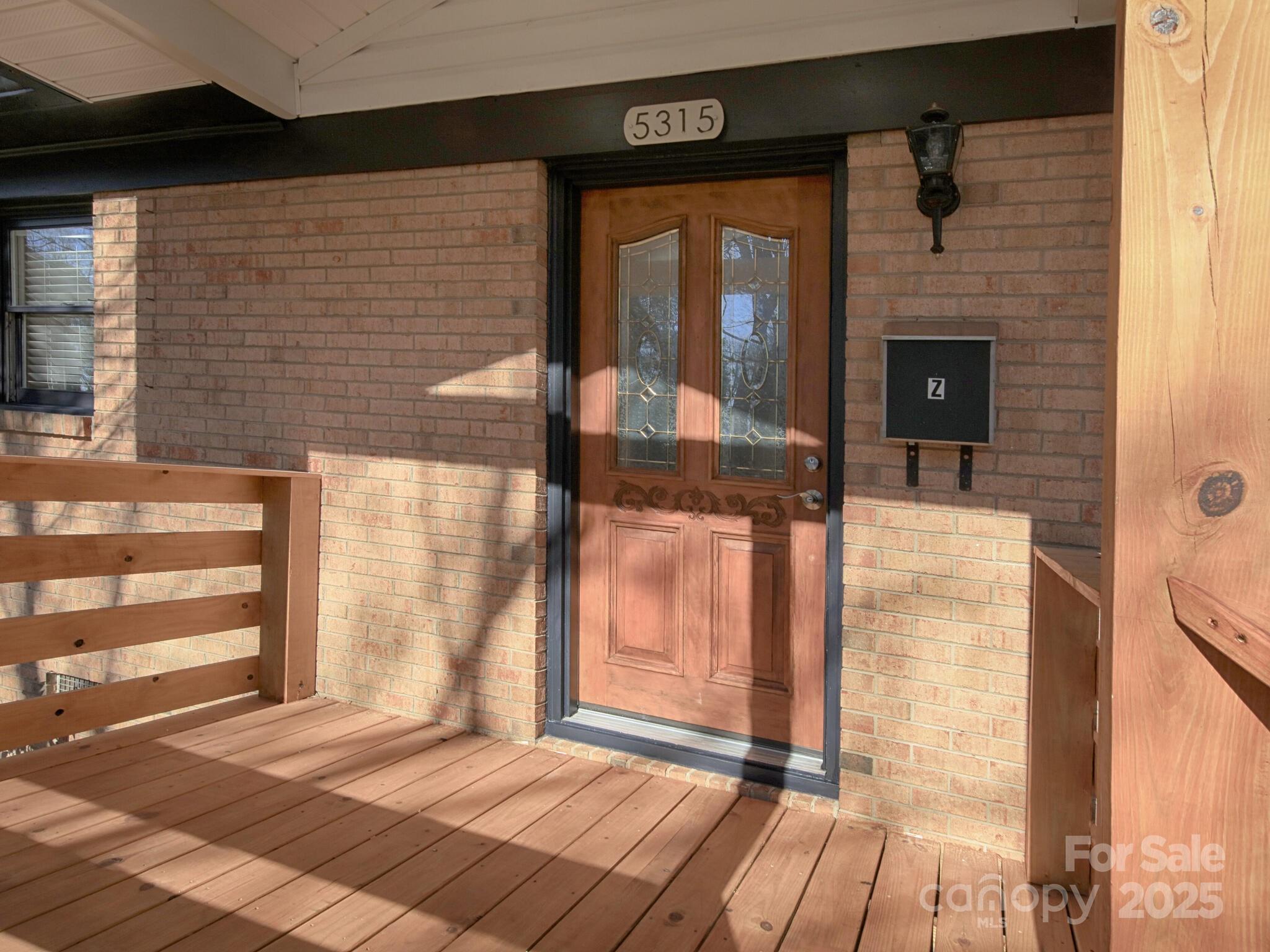 5315 Ruth Drive