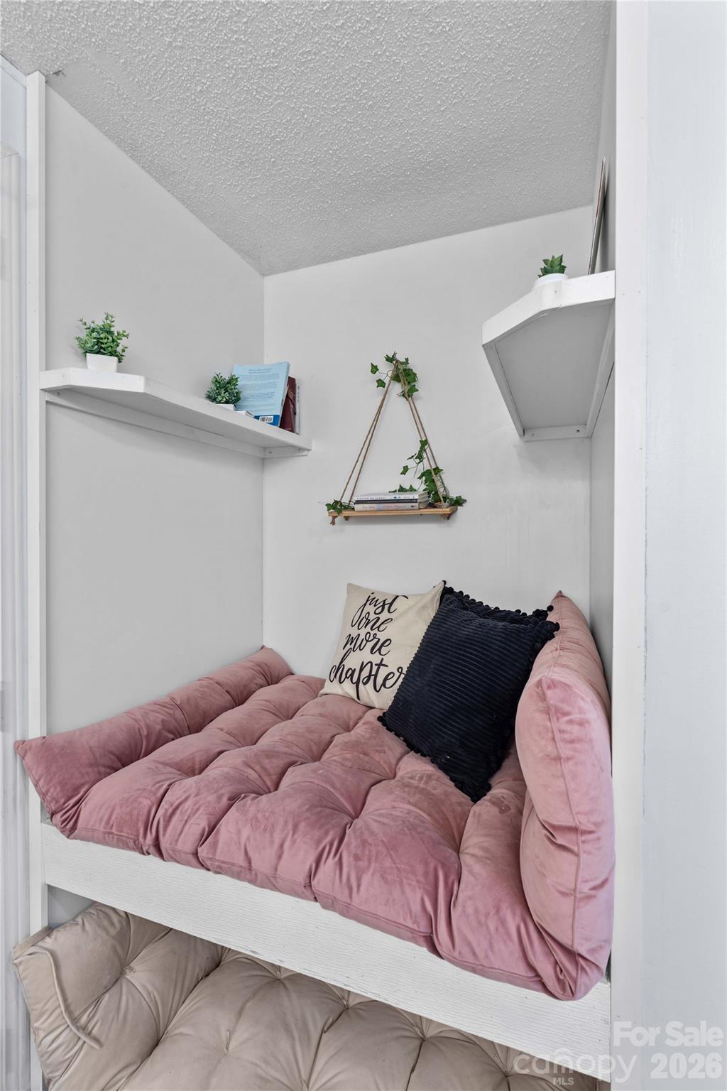 Windward Pointe - Residential