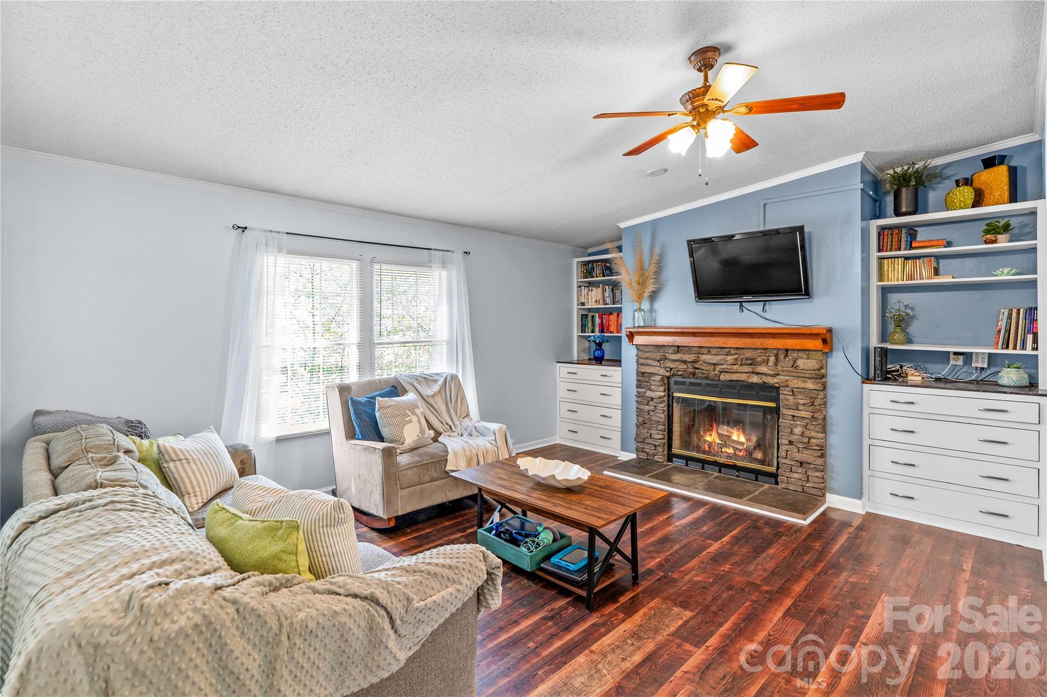 Windward Pointe - Residential