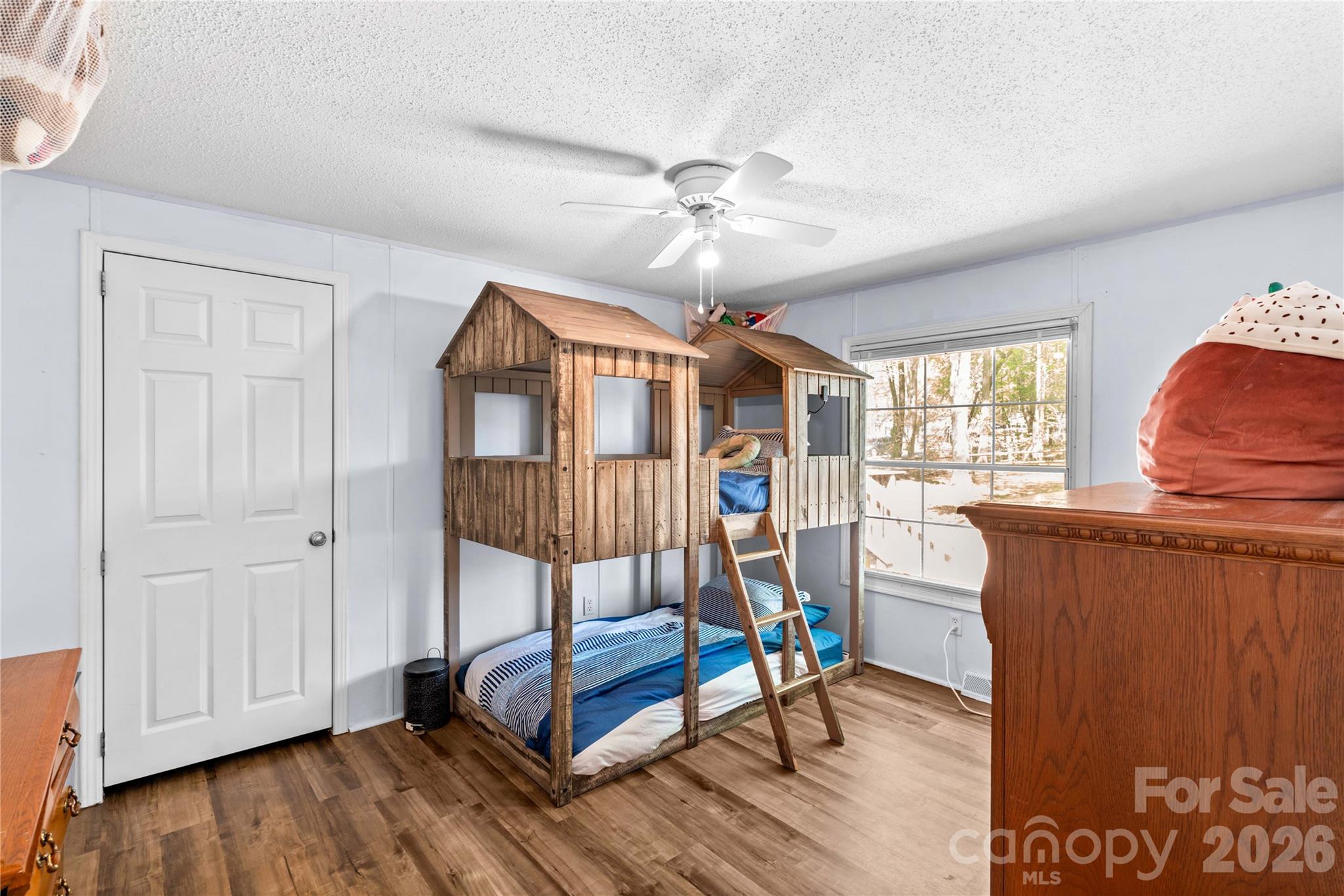 Windward Pointe - Residential