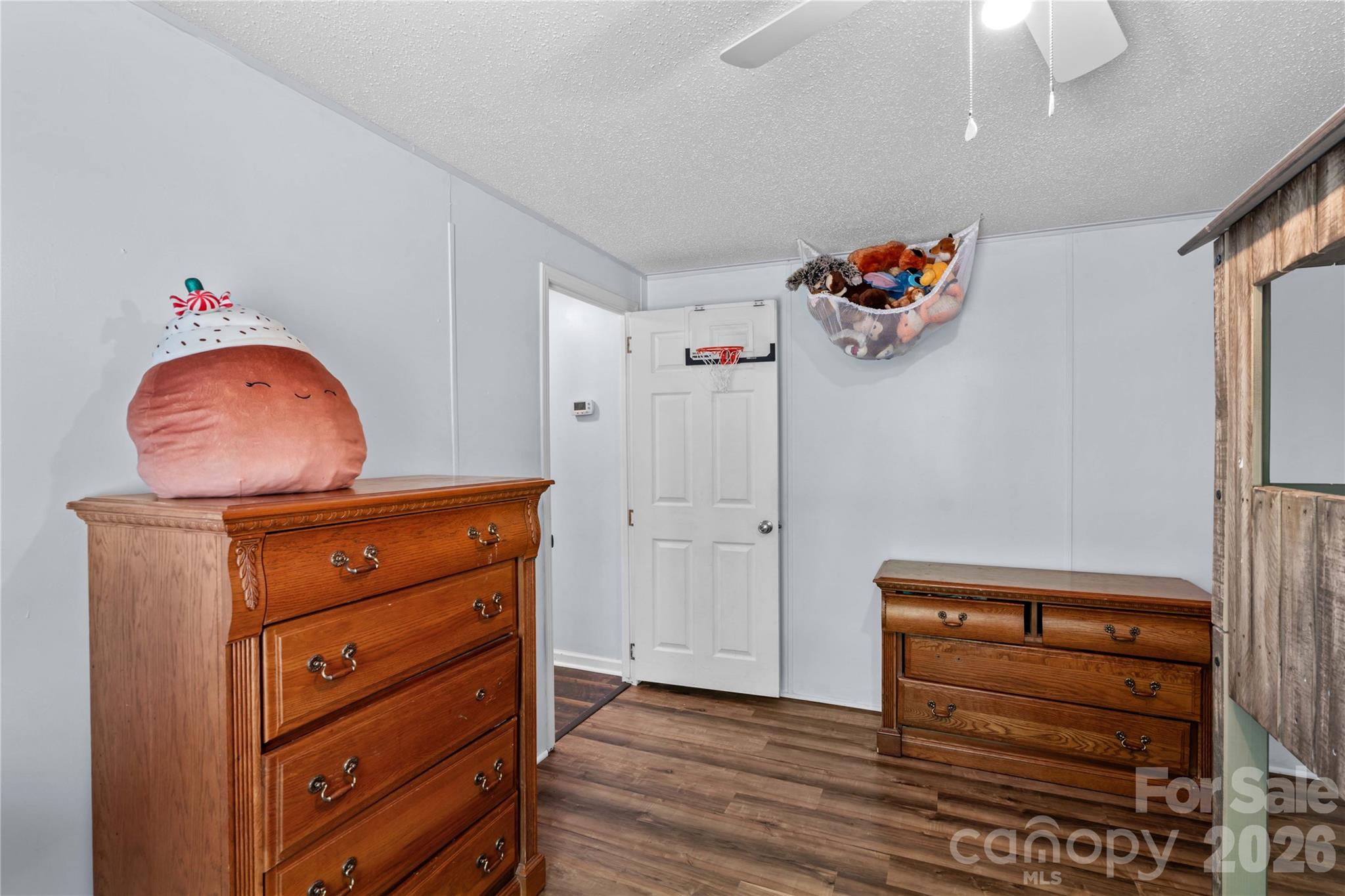 Windward Pointe - Residential