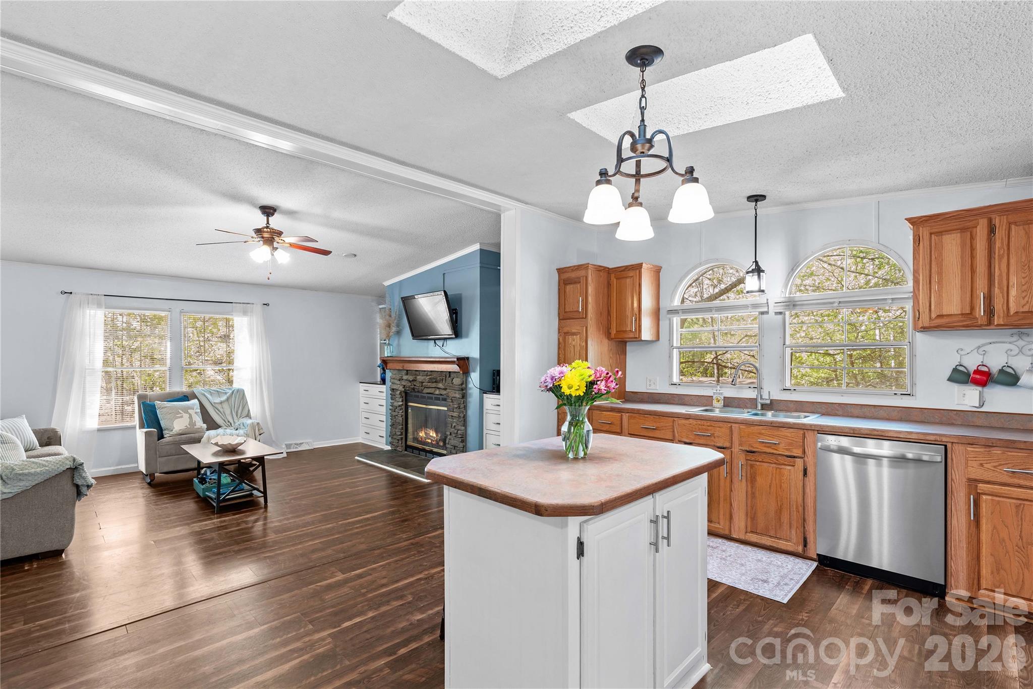 Windward Pointe - Residential