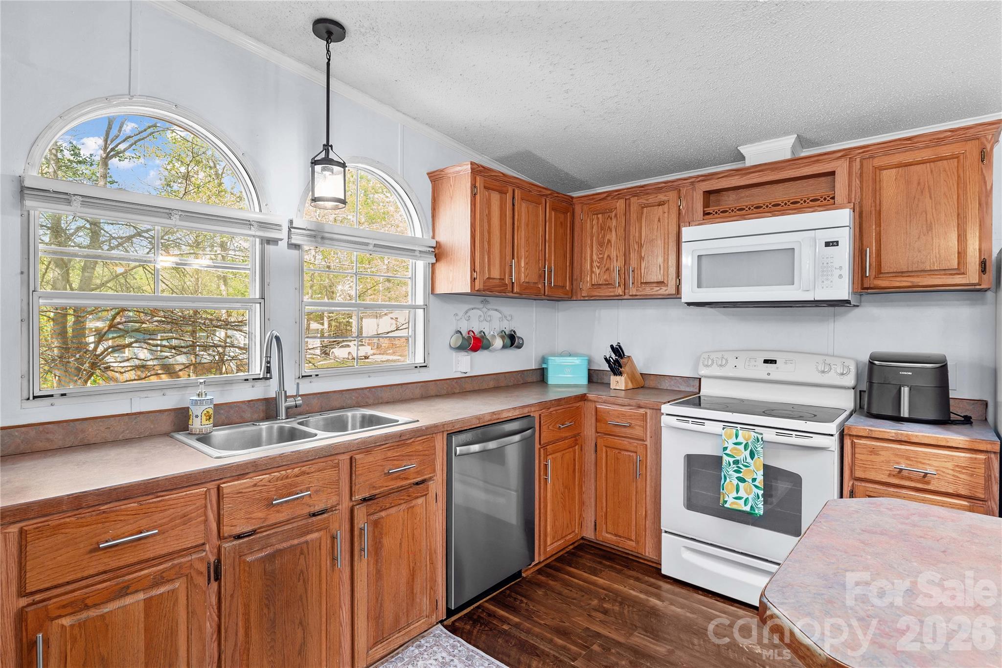 Windward Pointe - Residential