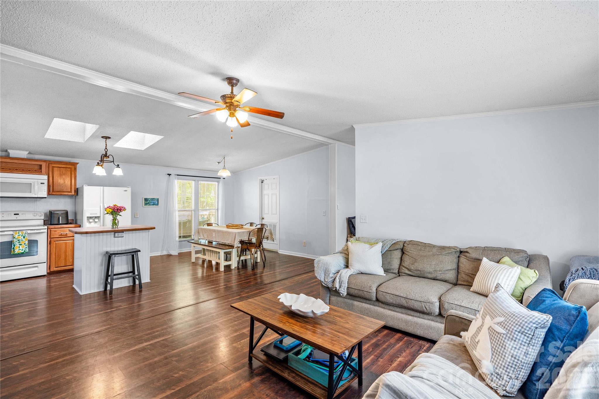 Windward Pointe - Residential