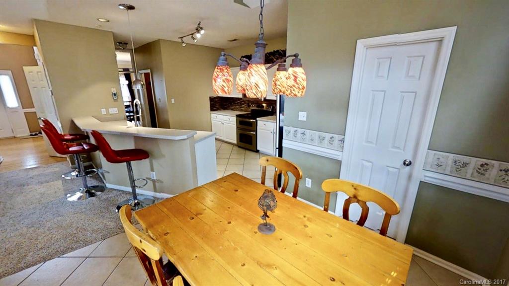 Wiltshire Manor - Residential