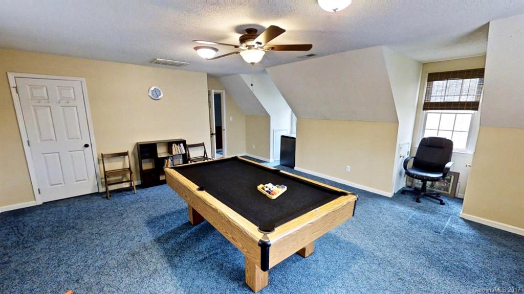 Wiltshire Manor - Residential