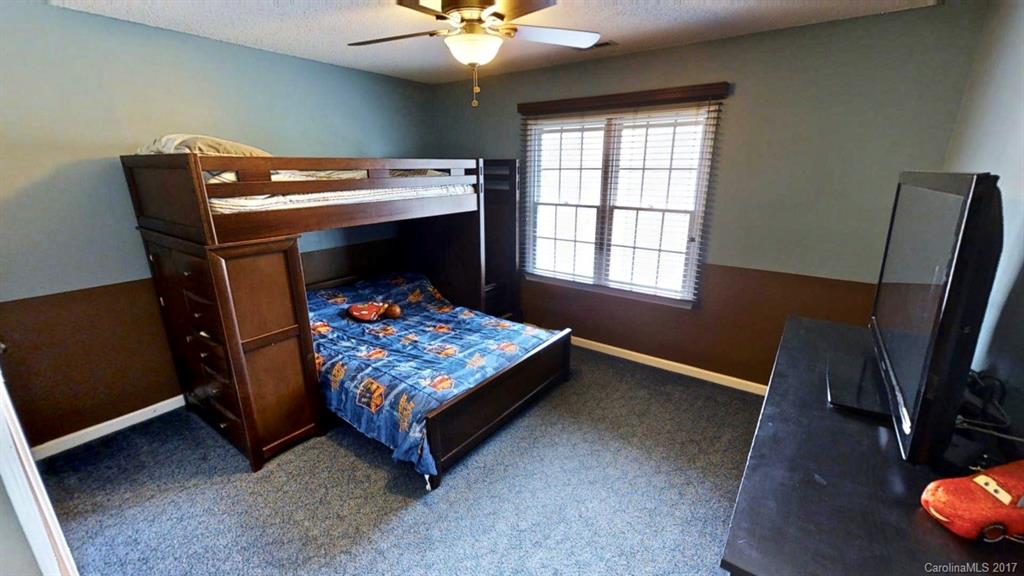 Wiltshire Manor - Residential