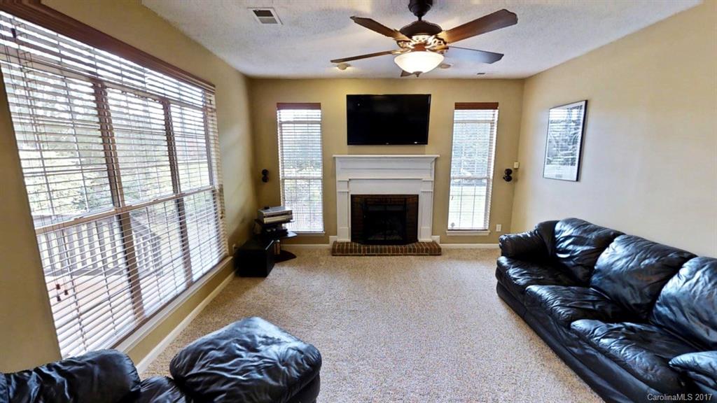 Wiltshire Manor - Residential