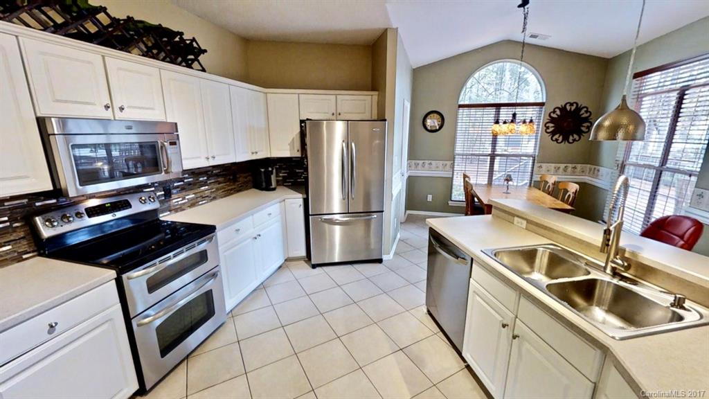 Wiltshire Manor - Residential