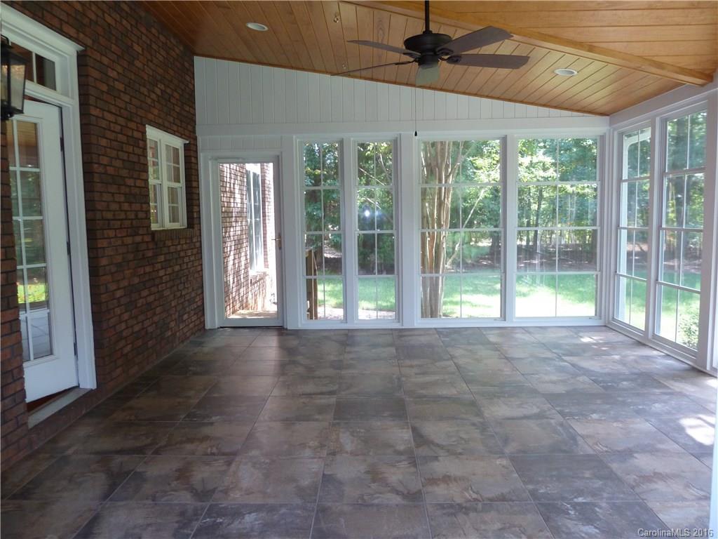 Holland Springs - Residential