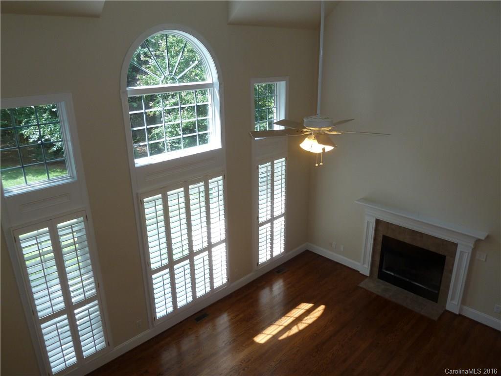 Holland Springs - Residential