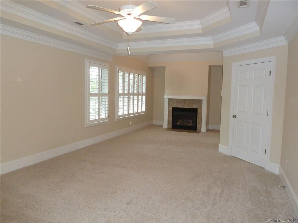 Holland Springs - Residential