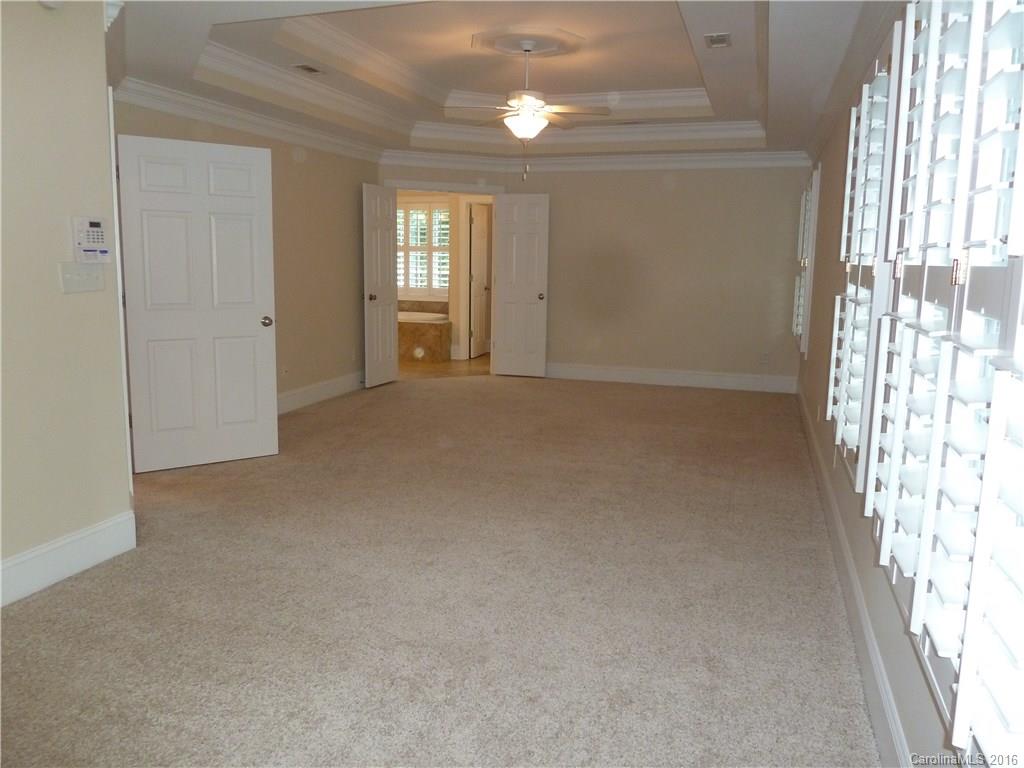 Holland Springs - Residential