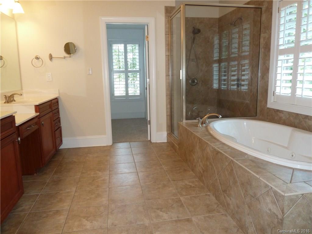 Holland Springs - Residential