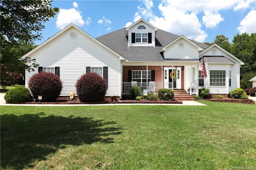 This is it, this is the one you've been looking for. Wide open floor plan. Soaring 12 foot ceilings. Four bedrooms. Two full bathrooms. Enough outdoor space to entertain all of your loved ones. This house marks every item on your checklist. All that it's missing is you. Don't let this one get away!