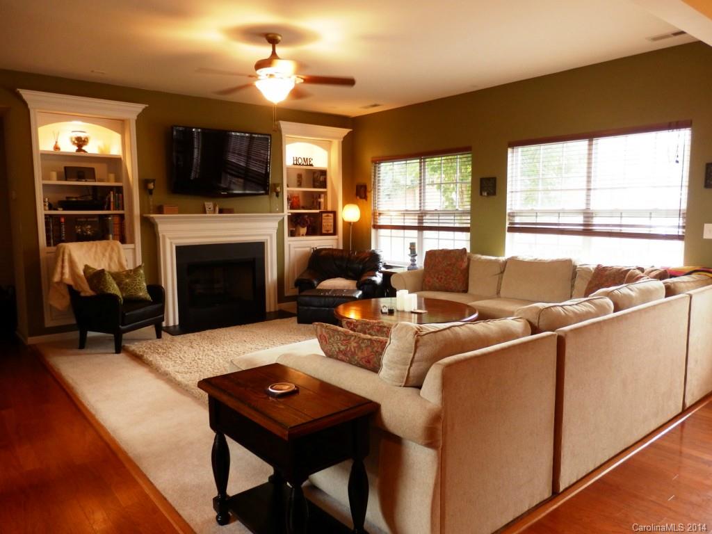 Old Stone Crossing - Residential