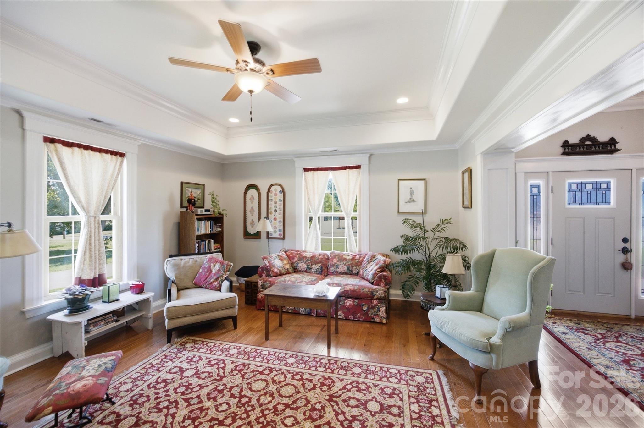 211 Jefferson Street E